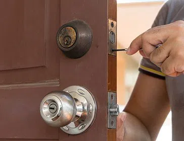 Gallery Locksmith Store Columbus, OH 614-335-6317 Gallery Locksmith Store Columbus, OH 614-335-6317 - 7-Lock-Installation